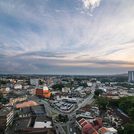 Jomstay Majestic Premier Suites Ipoh Town المظهر الخارجي الصورة